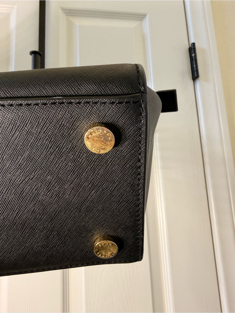 Michael Kors Black Selma Handbag with Gold Hardware with original dust bag - Picture 5 of 15